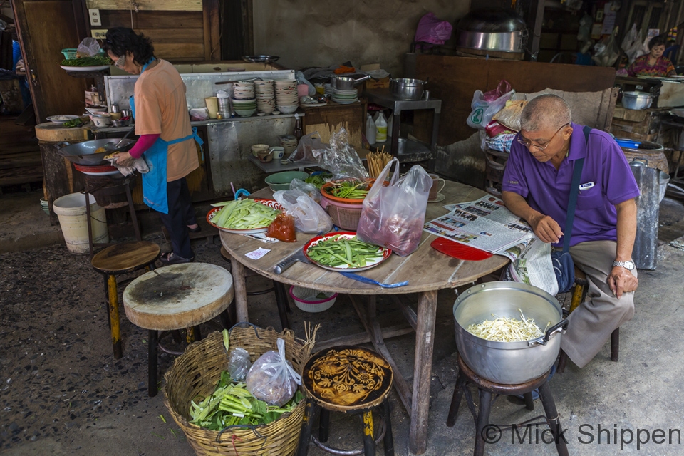 Small restaurant, Chinatown, Bangkok, Thailand