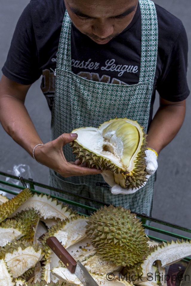 Selling durian, Bangkok