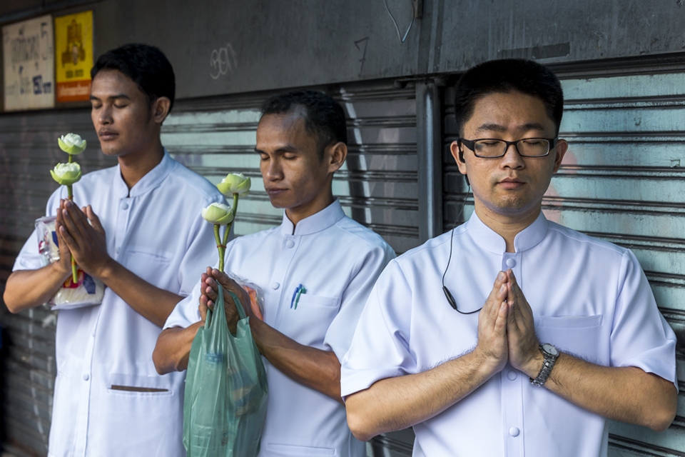 Mass almsgiving ceremony, Bangkok