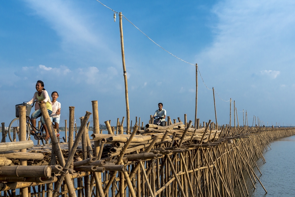 Bamboo bridge across the Mekong at Kompong Cham, Cambodia.