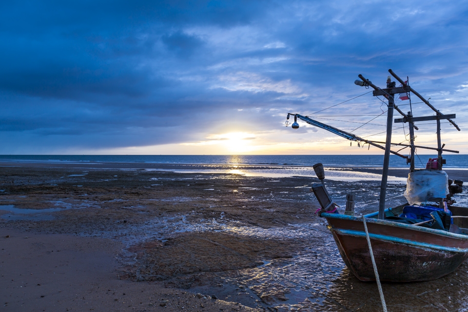 Sunrise at Pranburi beach, Thailand