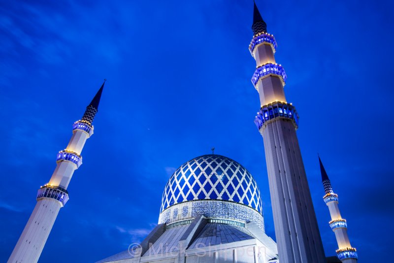 The Sultan Salahuddin Abdul Aziz Shah Mosque in Shah Alam, more commonly known as the Blue Mosque.