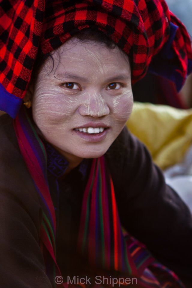 Pa O hilltribe girl at Nampan market.