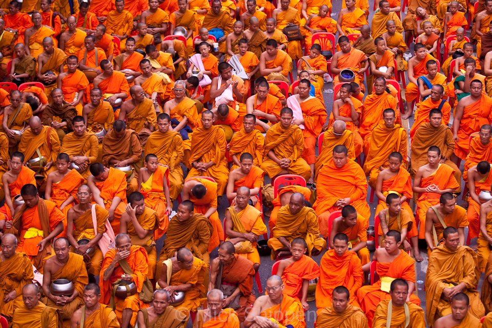 Alms giving for 30,000 Buddhist monks in central Bangkok