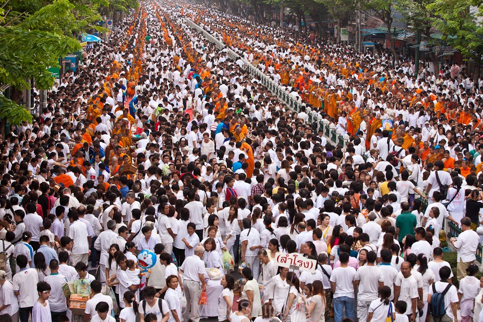 Alms giving for 30,000 Buddhist monks in central Bangkok